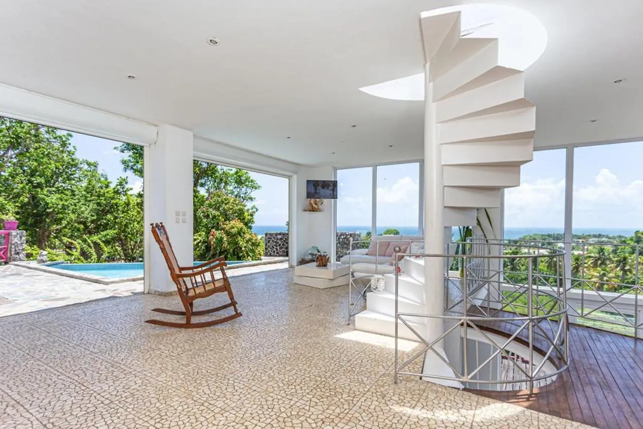 Villa Elegante A Sainte-Rose Avec Piscine Privee